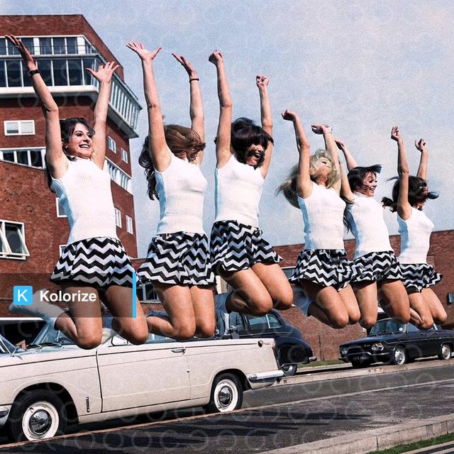 [colorized] 
