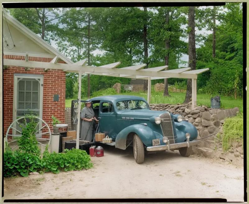 [colorized] 