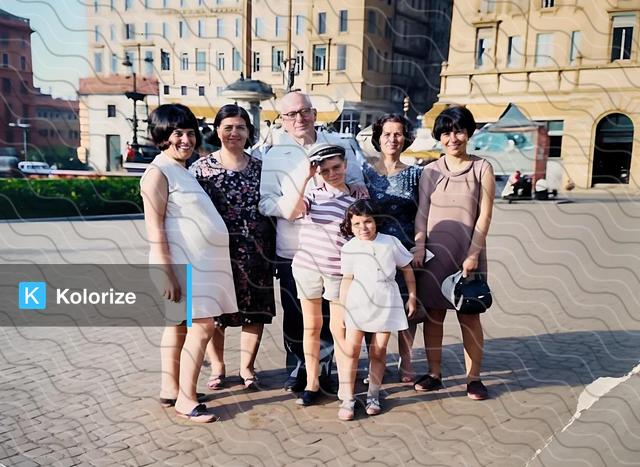 [colorized] ma  foto
