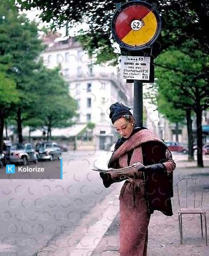 [colorized] Paris, 1952