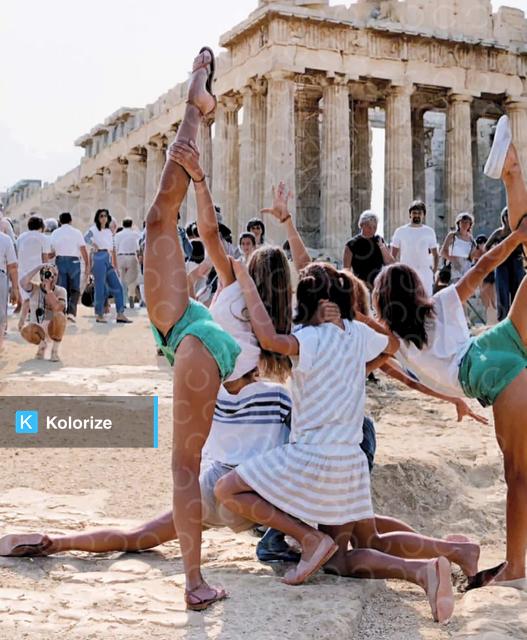 [colorized] Photographs of summer tourists in Greece, 1983 by Tod Papageorge.