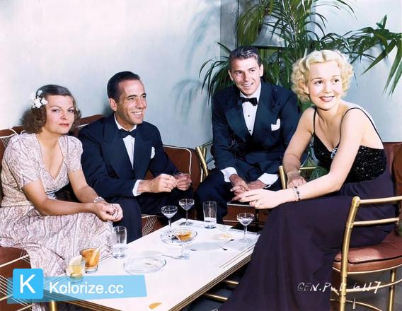 [colorized] Mayo Methot and Humphrey Bogart having cocktails with Ronald Reagan and Jane Wyman, circa early 1940s.