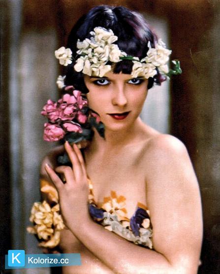[colorized] Louise and flowers. Portrait by Nickolas Muray, New York 1926.