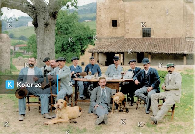 [colorized] 