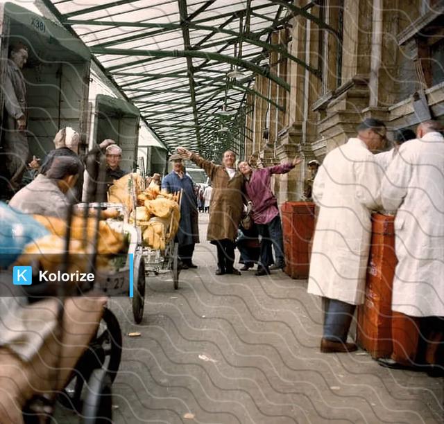 [colorized] 