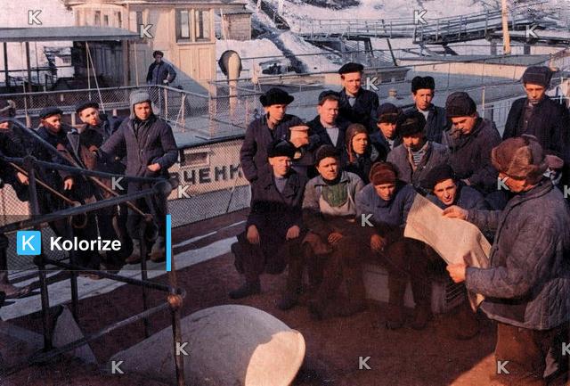 [colorized] 
