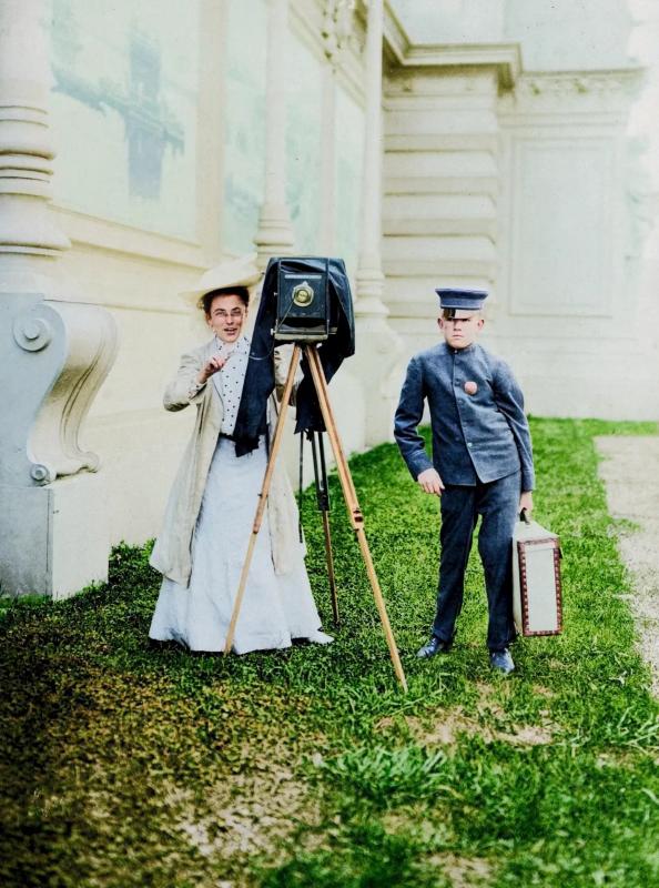 [colorized] 