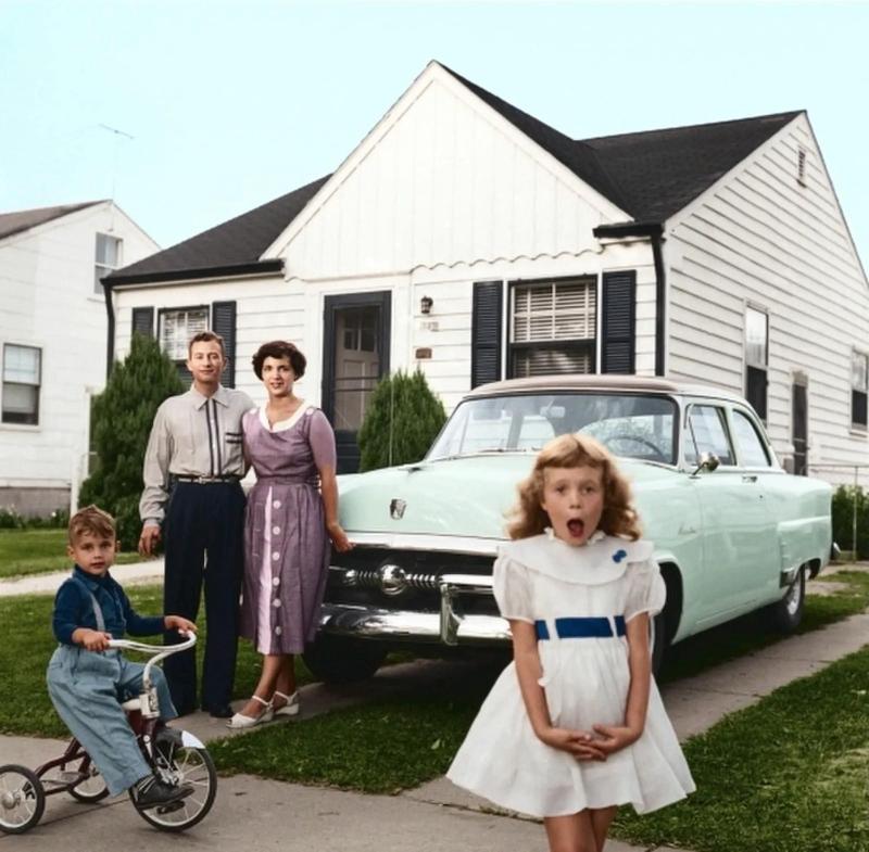 [colorized] 