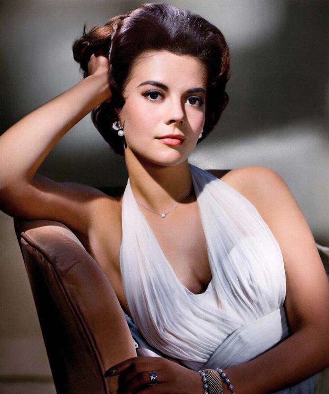 [colorized] A glamorous Natalie Wood, photographed for "Cash McCsll" (1960) 