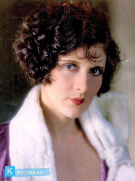 [colorized] Evelyn Brent by George Hommel, 1929.